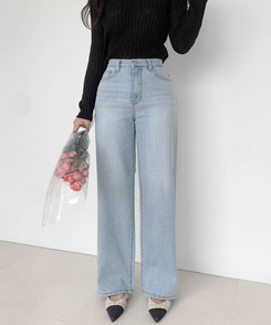 イトブルーストレートパンツ LIGHT BLUE