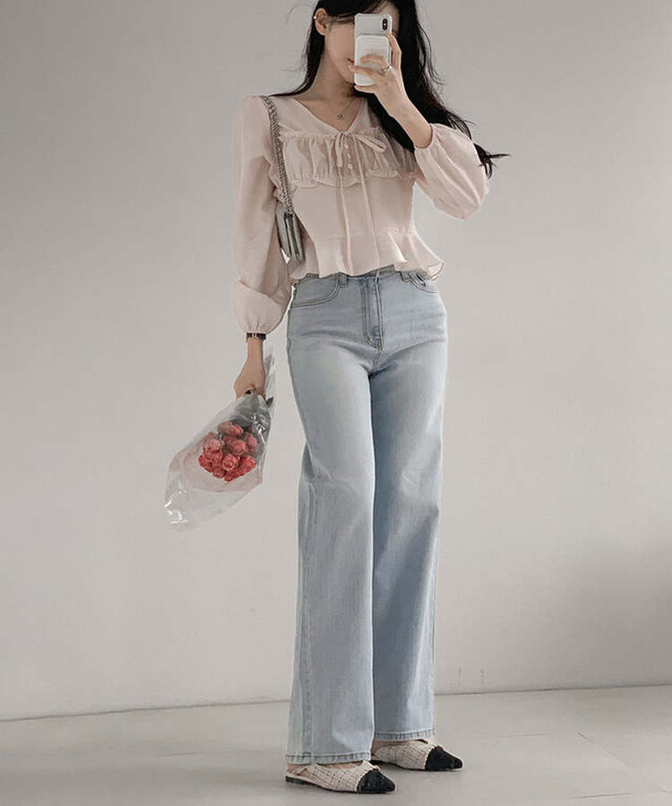 イトブルーストレートパンツ LIGHT BLUE