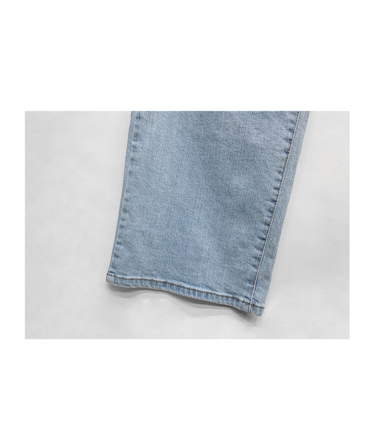 イトブルーストレートパンツ