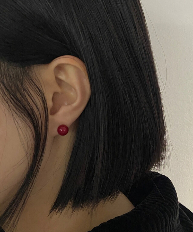 レッド真珠ピアス RED