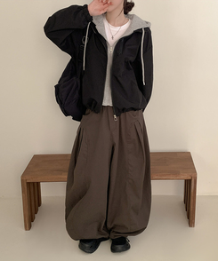 レイヤードオーバーフードウィンドブレーカー BLACK
