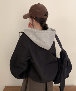 レイヤードオーバーフードウィンドブレーカー BLACK