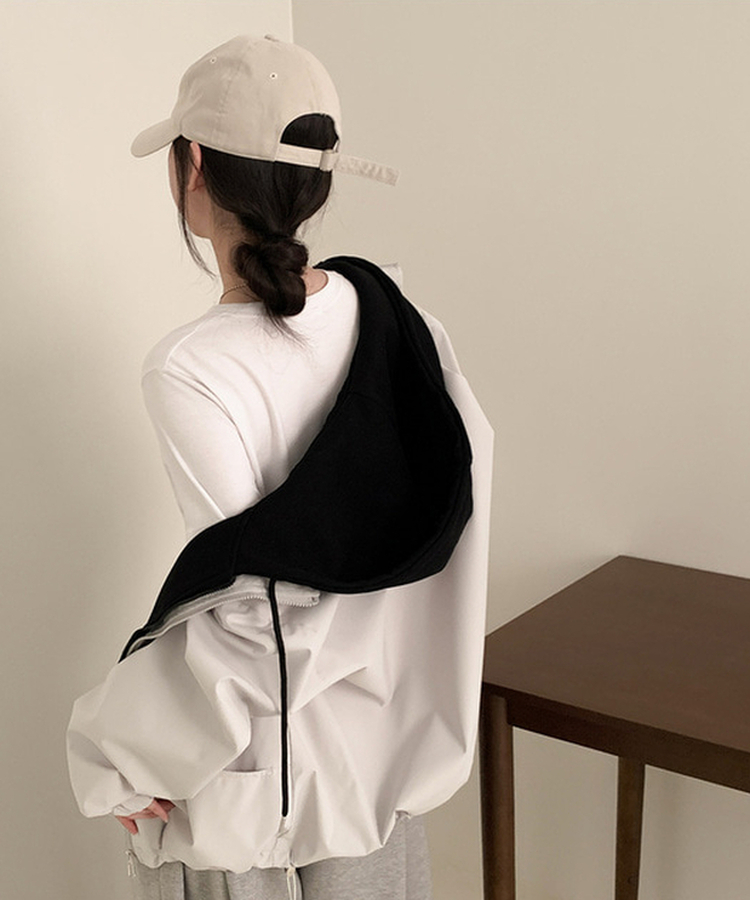 レイヤードオーバーフードウィンドブレーカー IVORY