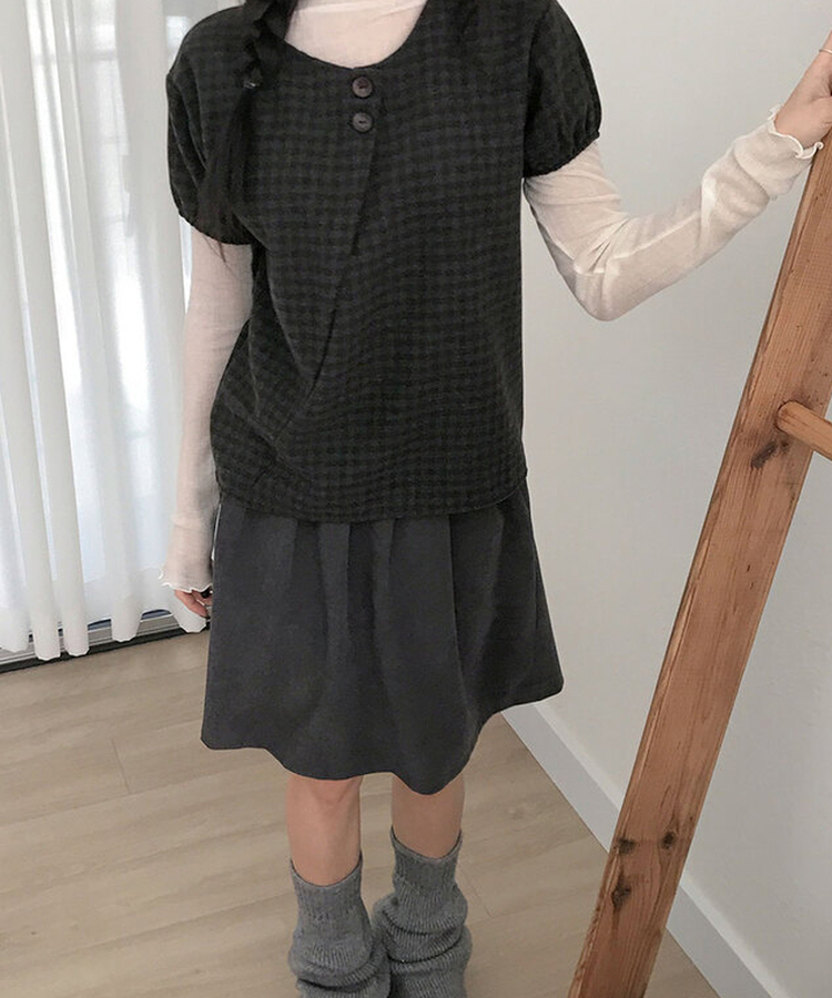 아멜 울 체크 버튼 모직 반팔 블라우스 네이비