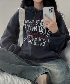 【起毛】ヘリテージレタリングフード CHARCOAL