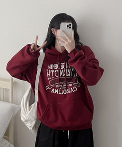 【起毛】ヘリテージレタリングフード WINE