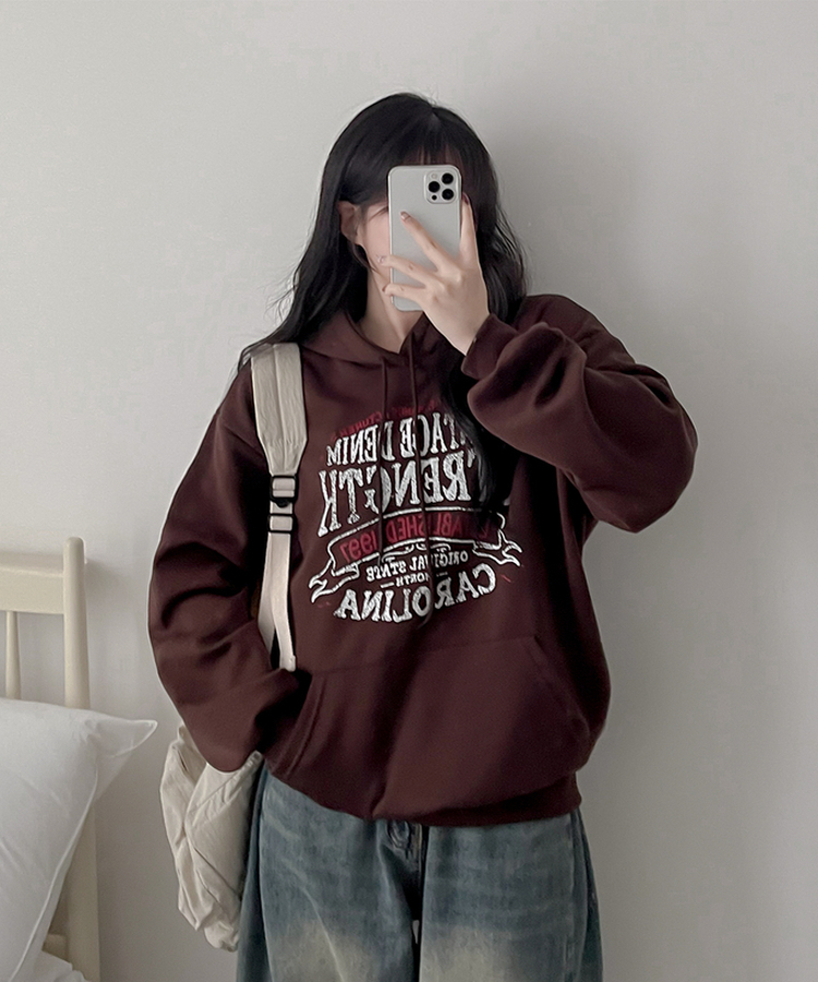 【起毛】ヘリテージレタリングフード BROWN