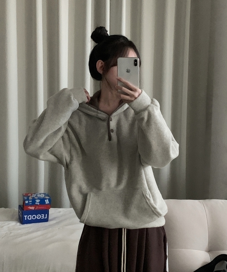 토즈오 버튼 스냅 후드 배색 후리스 오트밀