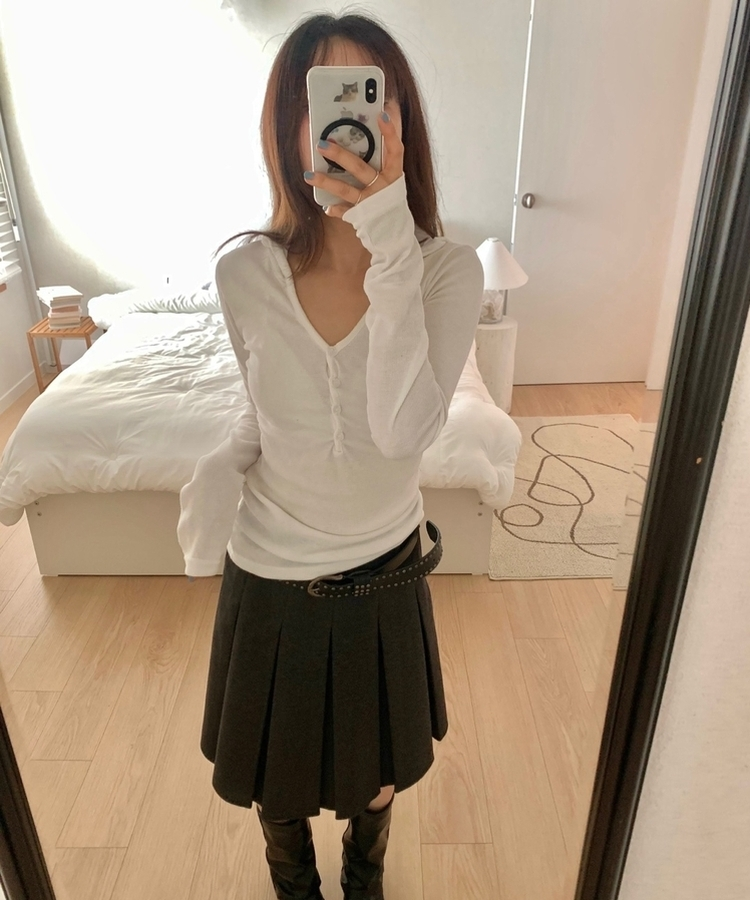 Vネックボタンシャーリングフード(6color) IVORY