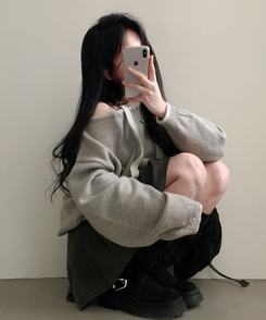 구름을 니트로 담는다면베스킨 배색 입술넥 니트 초커 그레이+아이보리