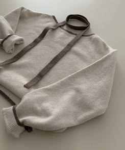 구름을 니트로 담는다면베스킨 배색 입술넥 니트 초커