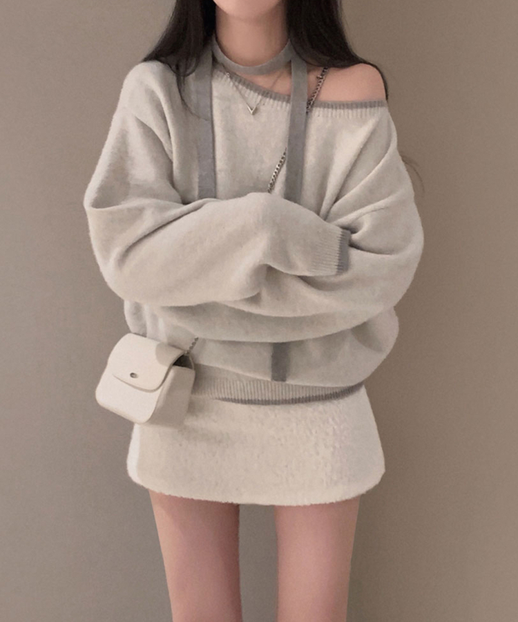 구름을 니트로 담는다면베스킨 배색 입술넥 니트 초커 아이보리