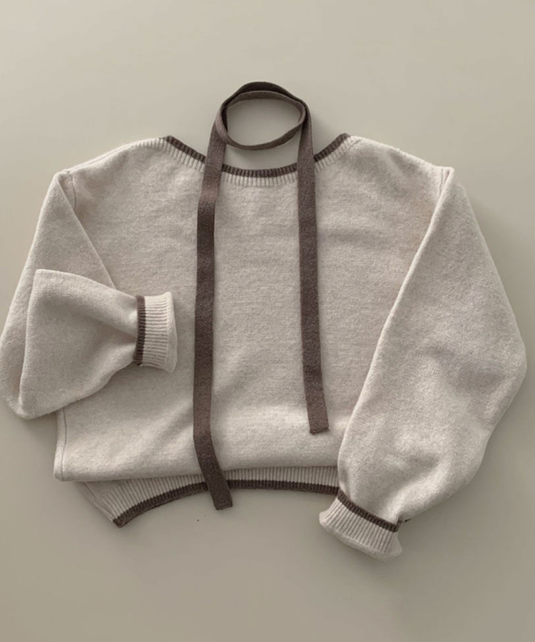 구름을 니트로 담는다면베스킨 배색 입술넥 니트 초커