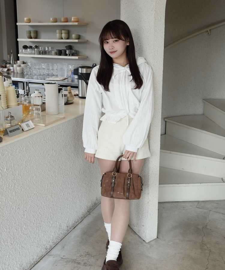 핀턱 후드 블라우스 아이보리