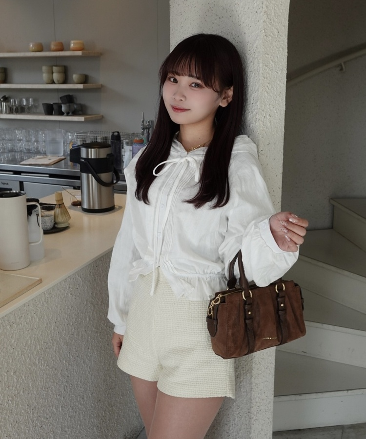 핀턱 후드 블라우스 아이보리