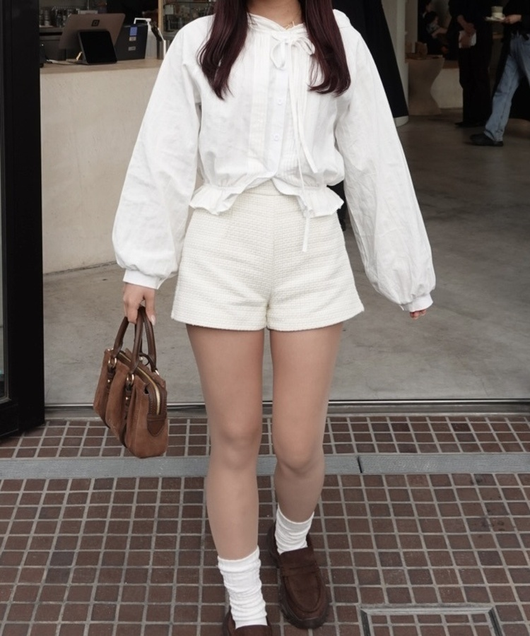 핀턱 후드 블라우스 아이보리