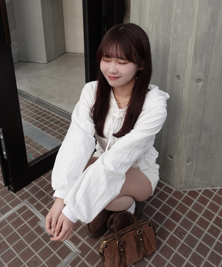 핀턱 후드 블라우스 아이보리