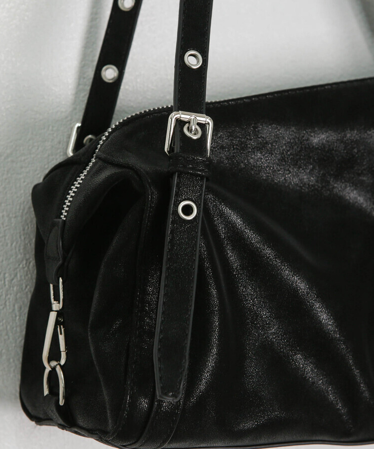 デイリーショルダーバッグ