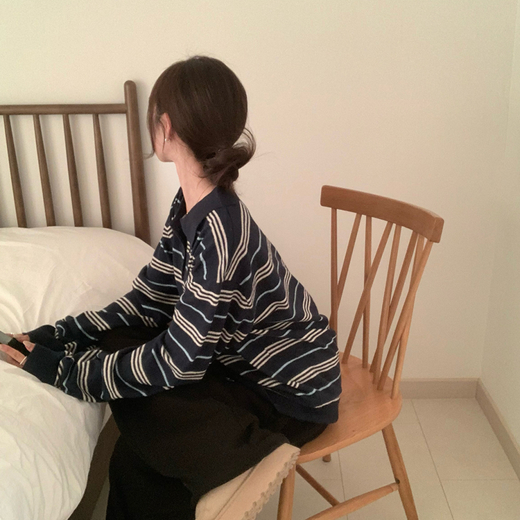 퀄리티 보장 하이큐 스트라이프 겨울 단가라 카라 버튼 상의 긴팔 니트 루즈핏 단추 긴팔티 2color 곤색