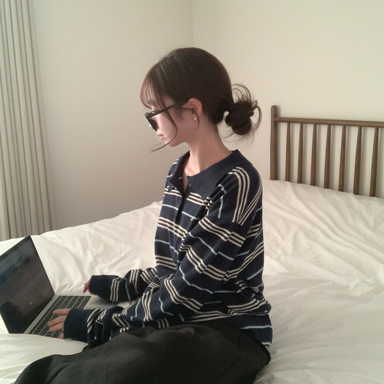 퀄리티 보장 하이큐 스트라이프 겨울 단가라 카라 버튼 상의 긴팔 니트 루즈핏 단추 긴팔티 2color 곤색