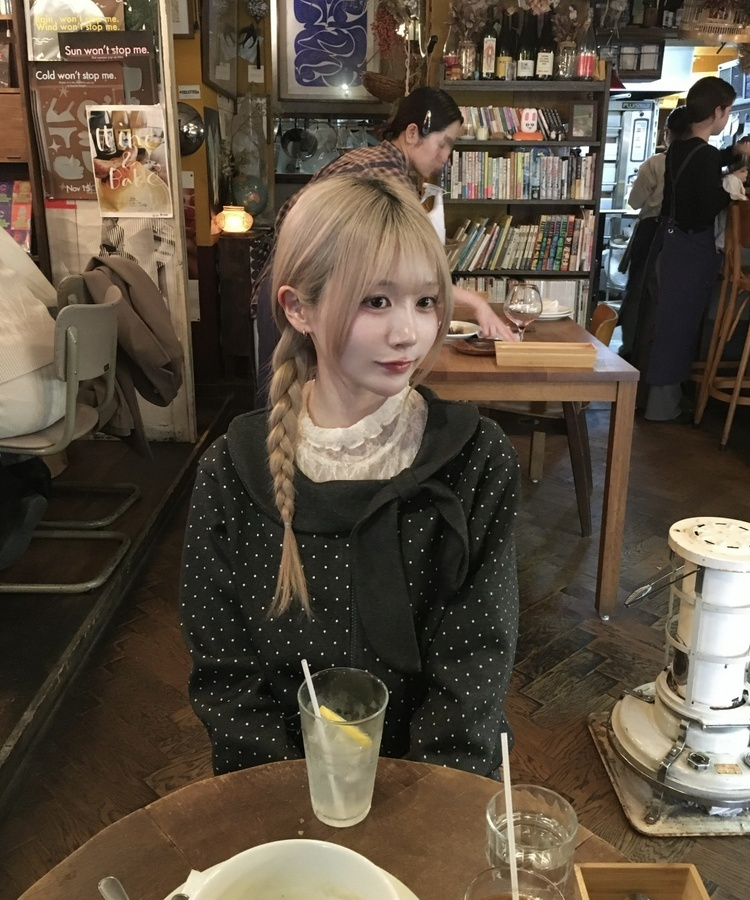 ドットリボンジップアップ CHARCOAL