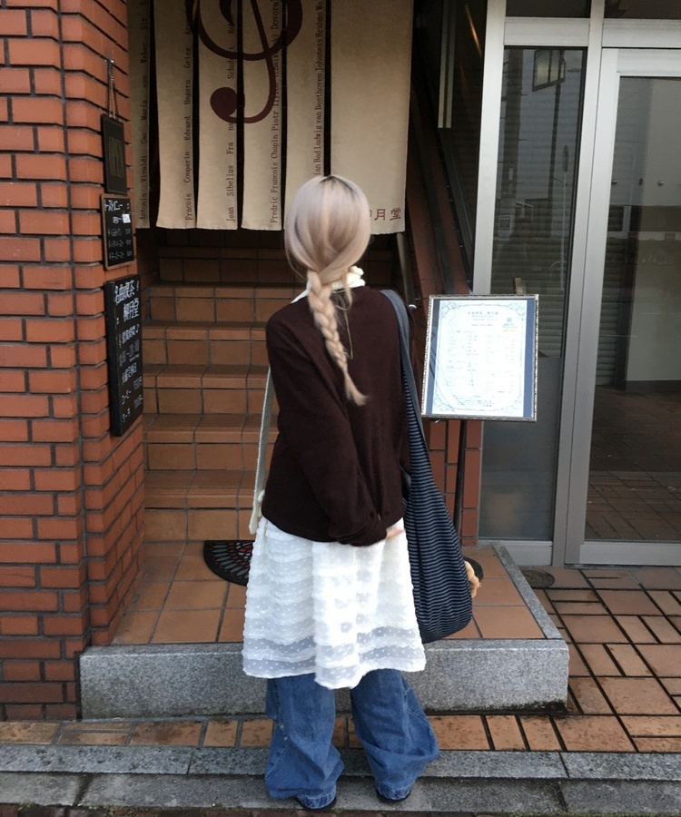 로망도트러플 쉬폰 스커트 아이보리