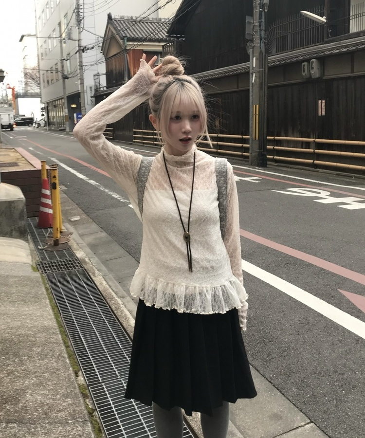 레이어드 시스루 블라우스 크림