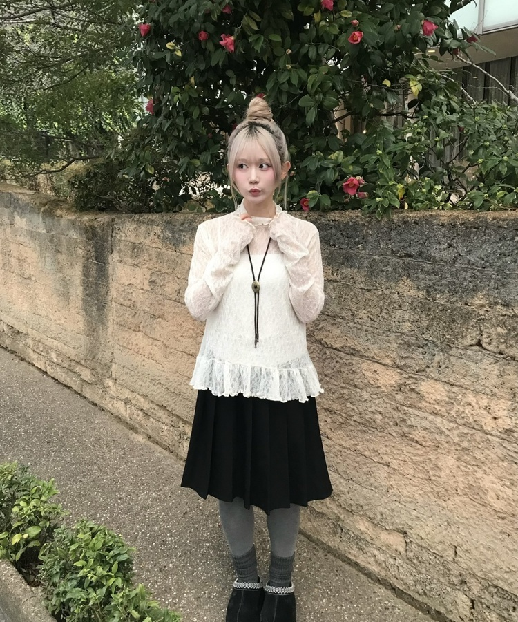 레이어드 시스루 블라우스 크림