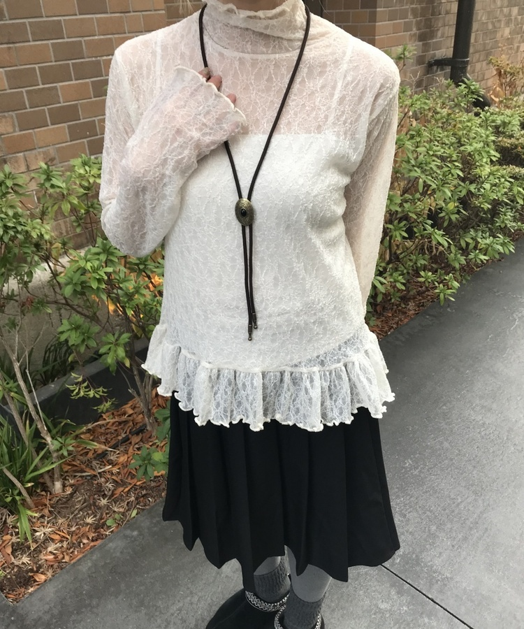 레이어드 시스루 블라우스 크림