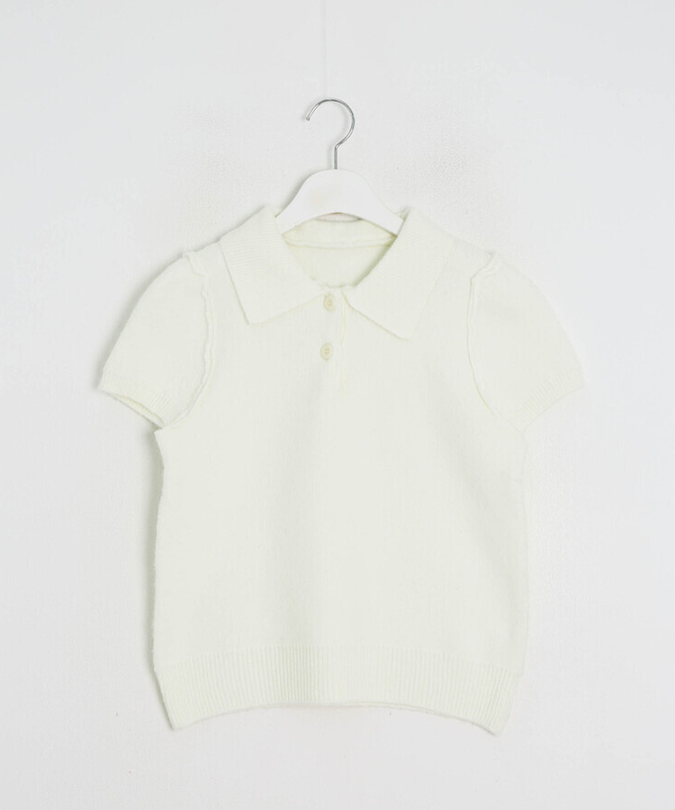 シンプルカラーニット