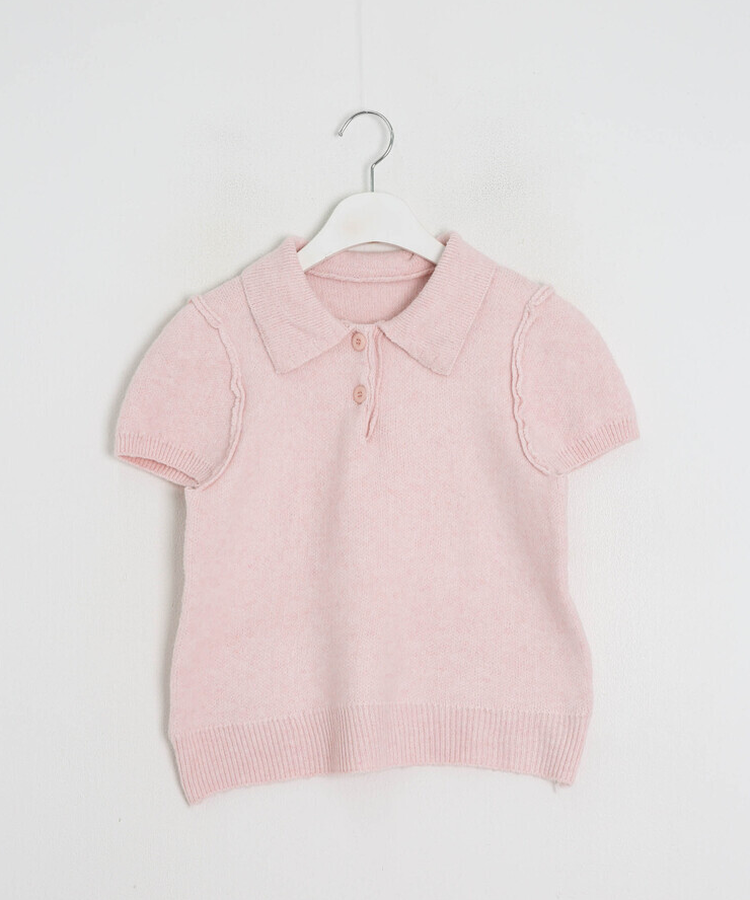 シンプルカラーニット