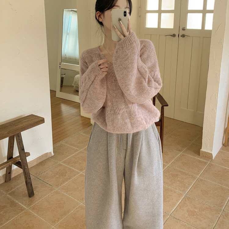 패치포인트 울 모헤어 보카시 브이넥 아방핏 꽈배기 울니트 무지개실 핑크니트 핑크