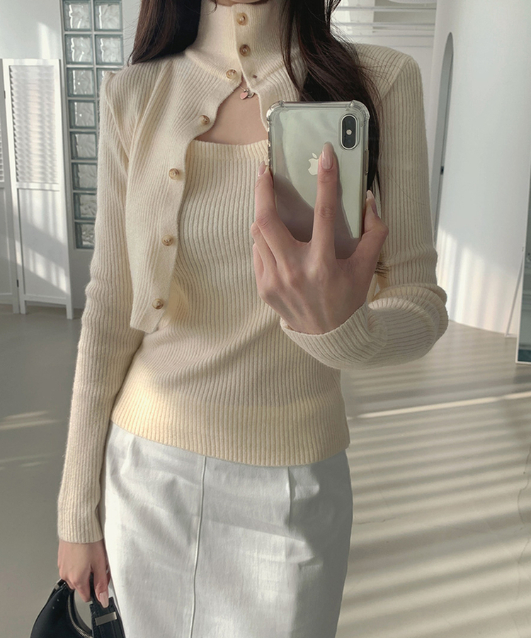 일체형 하이넥 레이어드 니트 셋업 아이보리