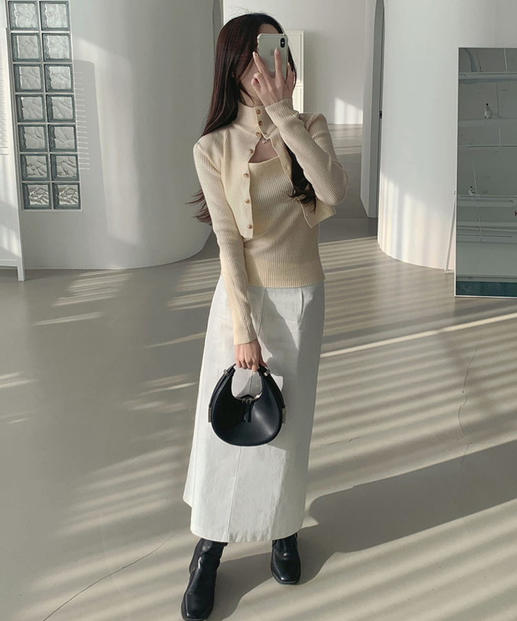 일체형 하이넥 레이어드 니트 셋업 아이보리