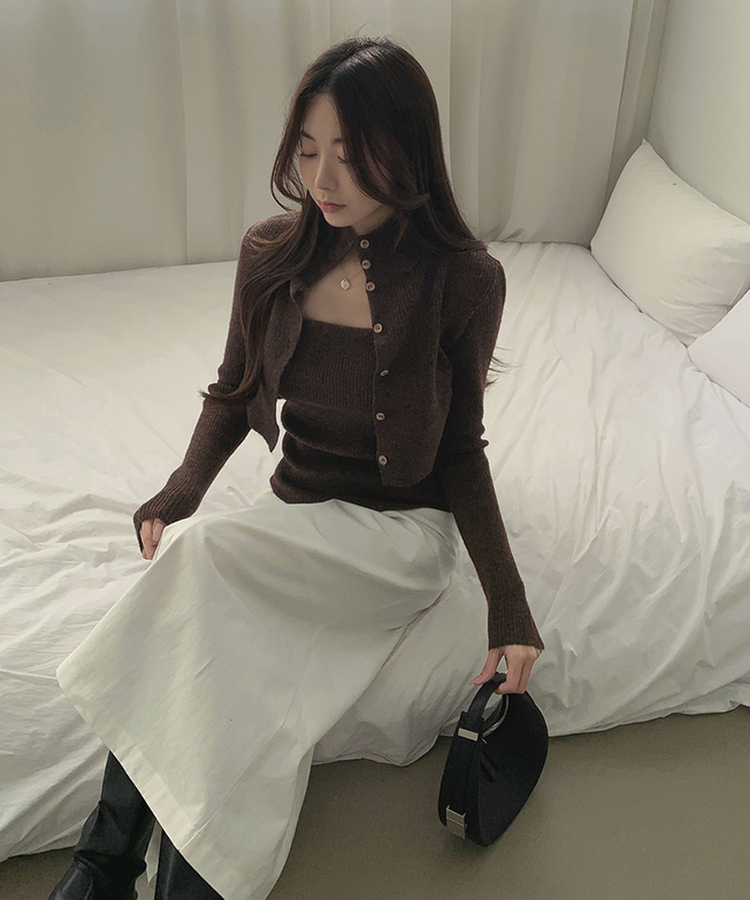 일체형 하이넥 레이어드 니트 셋업 밤색