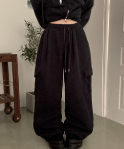 토리 남녀공용 골덴 와이드 조거 투피스 트레이닝 셋업 세트 블랙