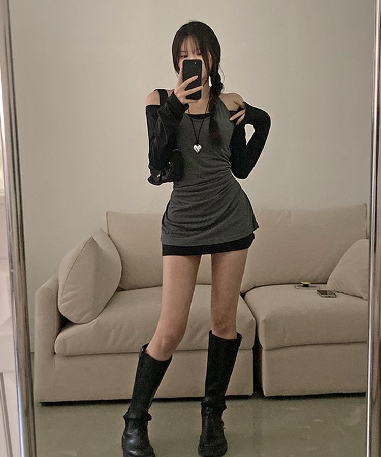 무코 기모 홀터 나시 레이어드 뷔스티에 일체형 오프숄더 원피스 차콜