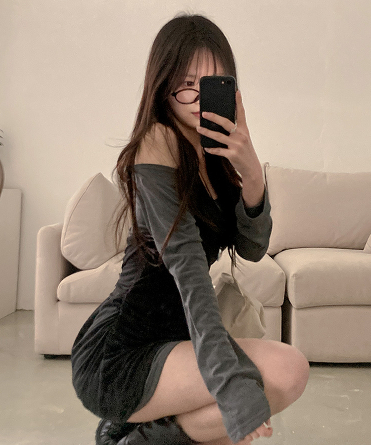 무코 기모 홀터 나시 레이어드 뷔스티에 일체형 오프숄더 원피스 블랙