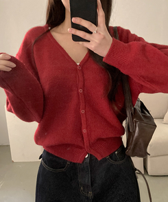 아벨 폭닥 브이넥 울 가디건 레드