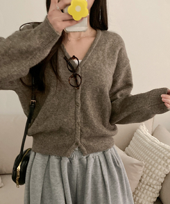 아벨 폭닥 브이넥 울 가디건 우드