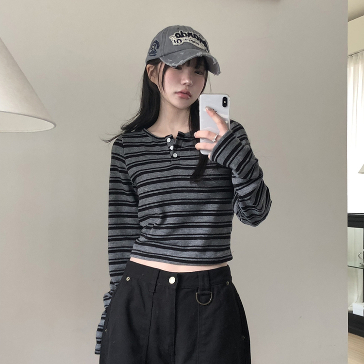 ストライプボタンクロップニット長袖Tシャツ BLACK