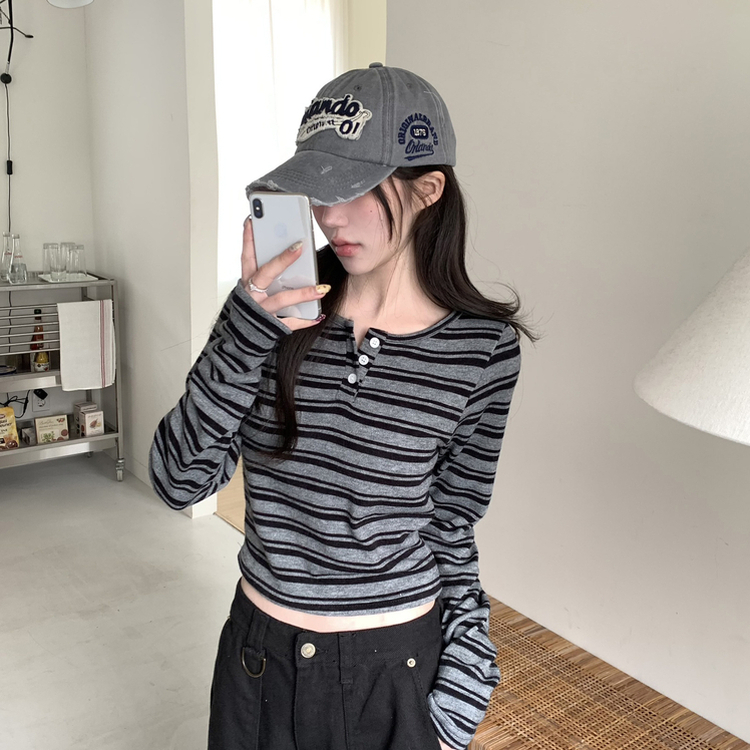 ストライプボタンクロップニット長袖Tシャツ BLACK