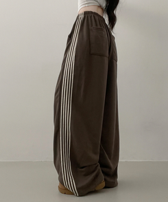 색감추천테리배색트랙라인와이드밴딩롱팬츠 밤색