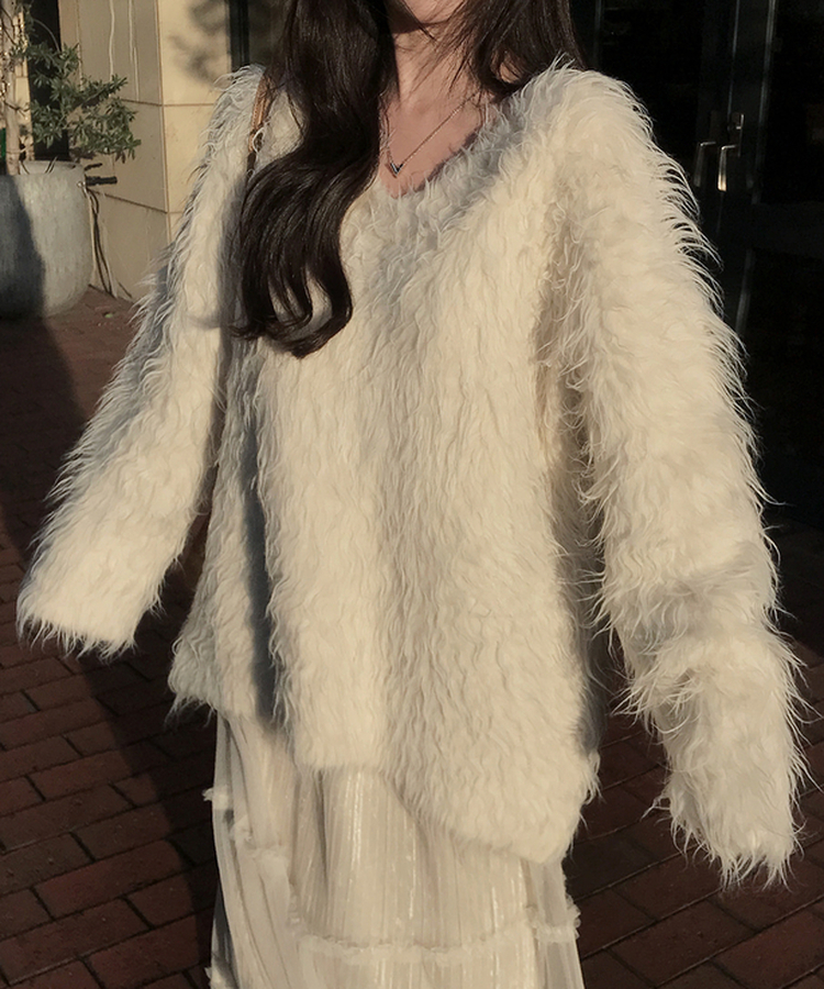 ファーVネックニット IVORY