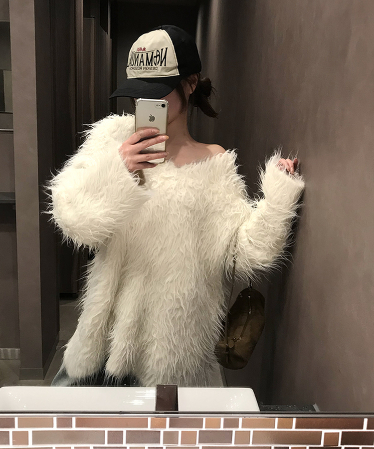 ファーVネックニット IVORY