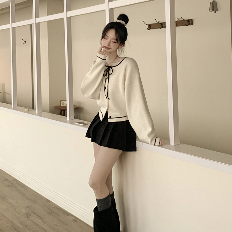 리본포인트 라인 배색 라운드넥 버튼 루즈핏 울 벌룬 니트가디건 봄가디건 아이보리