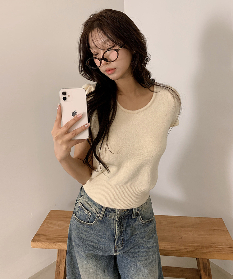 シャーリングラウンドパフ半袖ニット IVORY