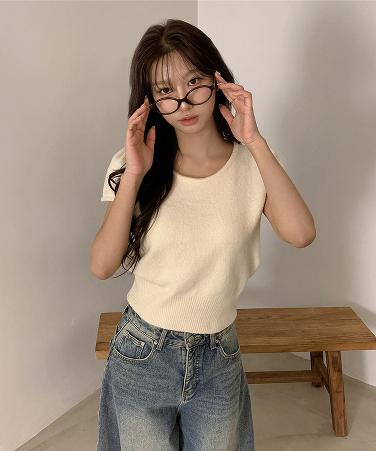 シャーリングラウンドパフ半袖ニット IVORY