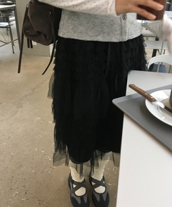 リンヌウエストバンディングシフォンティアードフリルレースミディスカート2colorレイヤードスカート BLACK