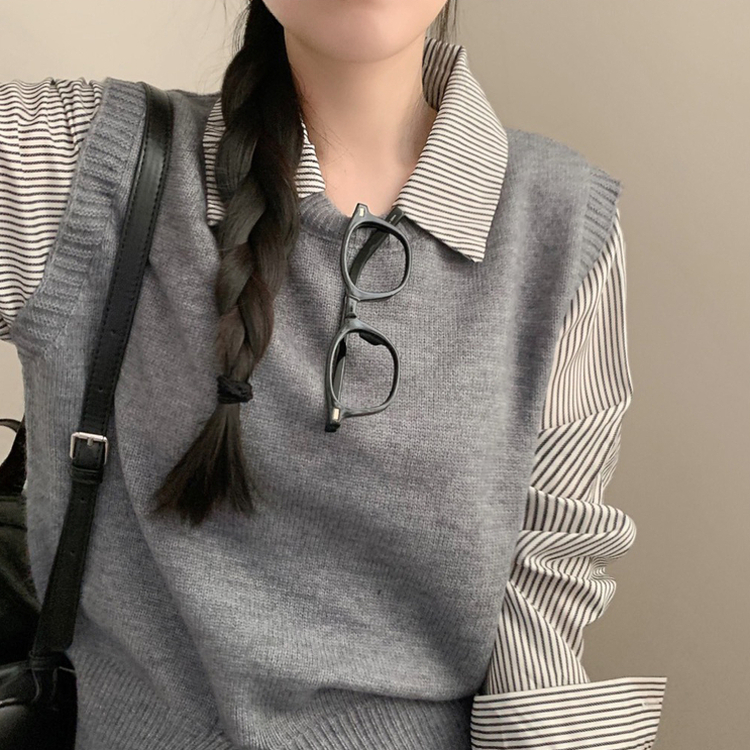 로로 스트라이프 카라넥 셔츠 레이어드 니트 조끼 단가라 줄무늬 하객룩 그레이